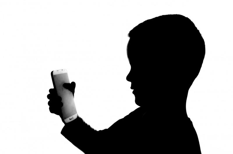 Schnüffler-Apps: So können Eltern Kinder digital überwachen