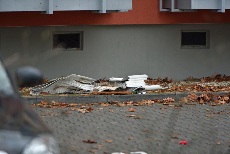 Explosion in Mehrfamilienhaus: Wohnung fliegt in die Luft