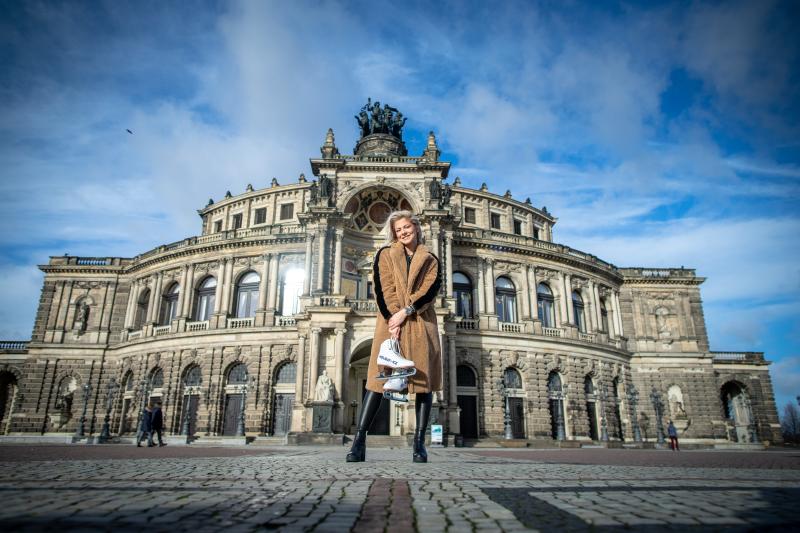 Valentina Pahde stellt HOLIDAY ON ICE Erfolgsshow ATLANTIS in Dresden vor