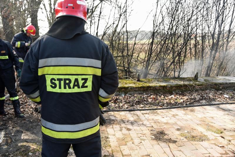 Rauchsäule auch in Deutschland zu sehen: Müllberg in Brand gesteckt