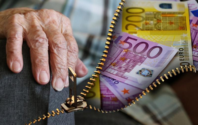 Enkeltrick-Betrug  Rentner schafft Geld nach Polen