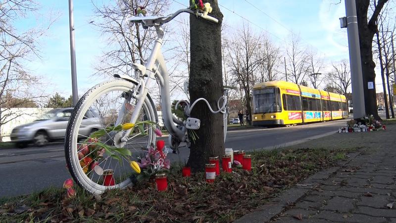 Anteilnahme der Dresdner nach Verkehrsunfall mit getöteter Radfahrerin