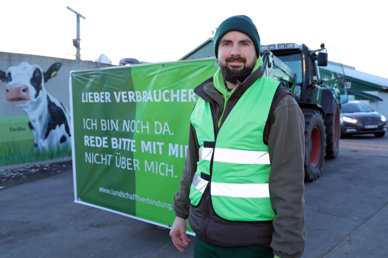 Bauern fuhren mit ihren Traktoren zu Protesten am Landtag