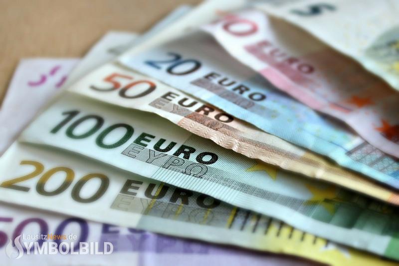 10.865 Euro illegaler Arbeitslohn beschlagnahmt