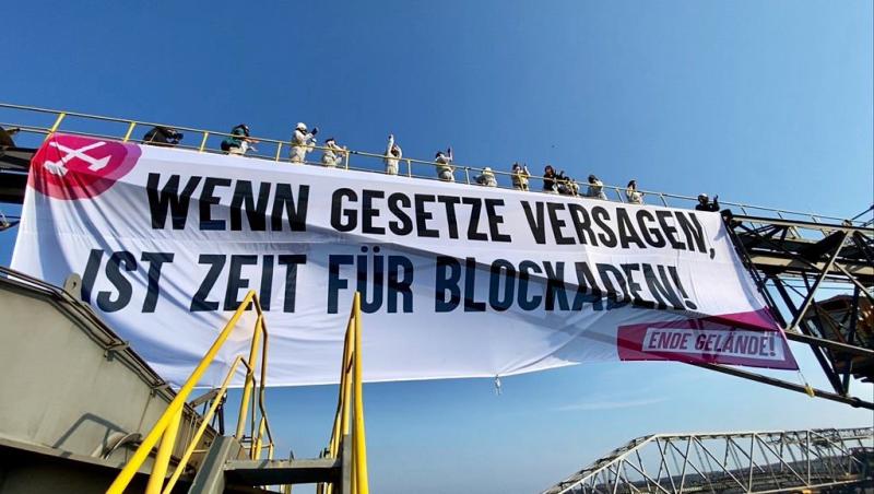 Systemrelevanter Bagger besetzt - Klimaprotest in der Lausitz