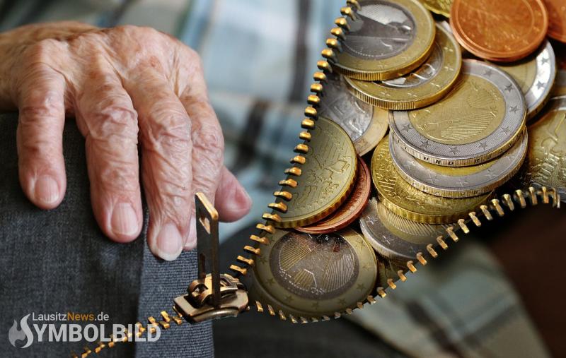 Betrüger fordert Rentenrückzahlung