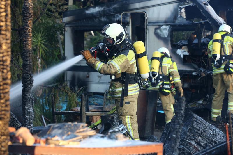 Schuppen und Wohnwagen brannten in Gohlis nieder
