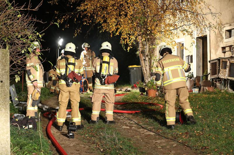 Küchenbrand im Einfamilienhaus - 1 Toter, 1 Verletzte