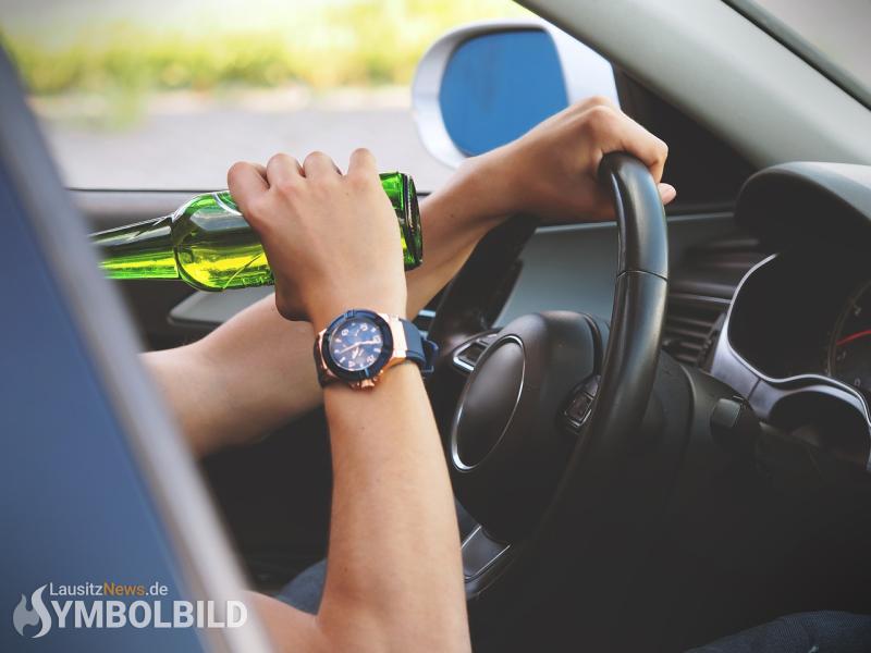 Alkoholisierter Autofahrer