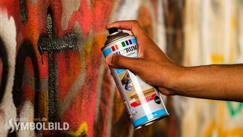 Graffiti-Sprayer wüten in Zittau – Zeugen gesucht