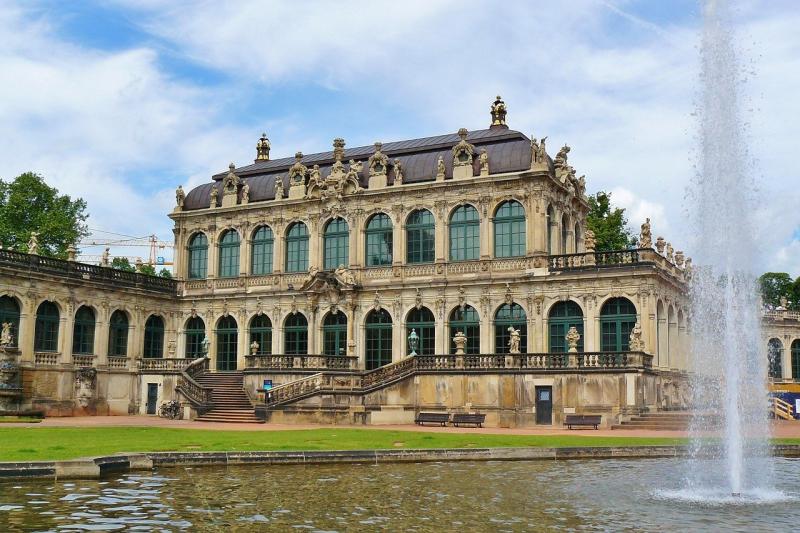 VR-Erlebnis in Dresden: Die Geschichte vom Zwinger lässt sich jetzt in einer neuen Dimension erleben
