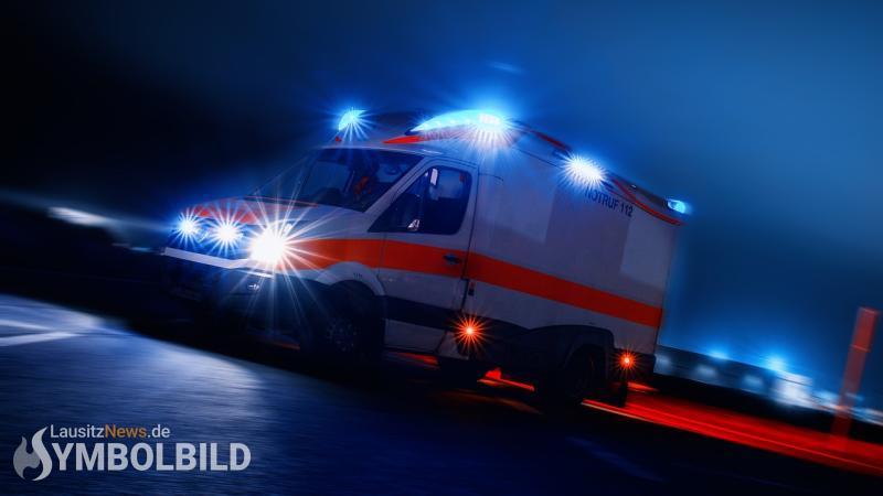 Unfall endet an Laterne