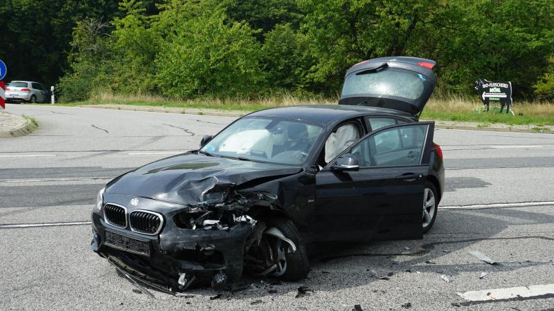 Vorfahrtsfehler führt zu Verkehrsunfall: Drei Verletzte
