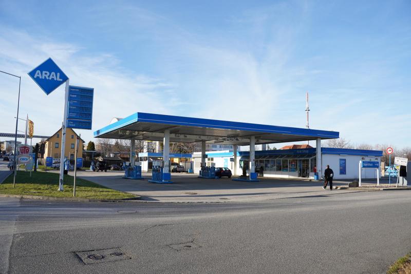 Überfall auf ARAL-Tankstelle – Zeugenaufruf –   Polizei lobt 2.500 Euro aus
