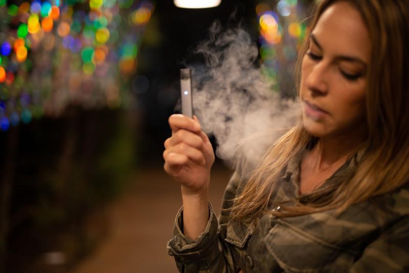 Vapen: Was man über E-Zigarette und Co. wissen muss