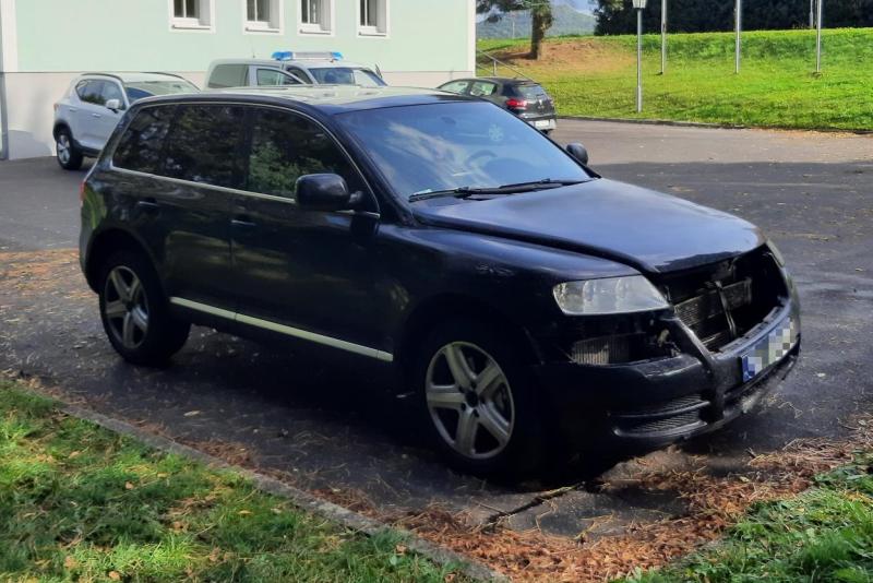 Zeugenaufruf: Schleuser flüchtet mit VW Touareg rücksichtslos über die B6 und BAB 4