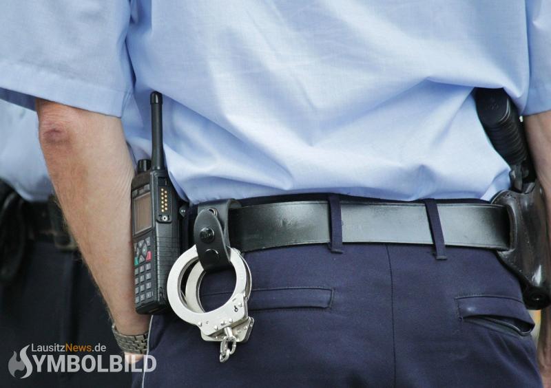 Beamtenrechtliche Schritte gegen einen Auszubildenden der Polizei Sachsen eingeleitet