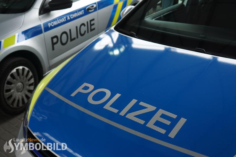 Deutsch-tschechische Polizeistreife stoppt BMW-Fahrer ohne Führerschein